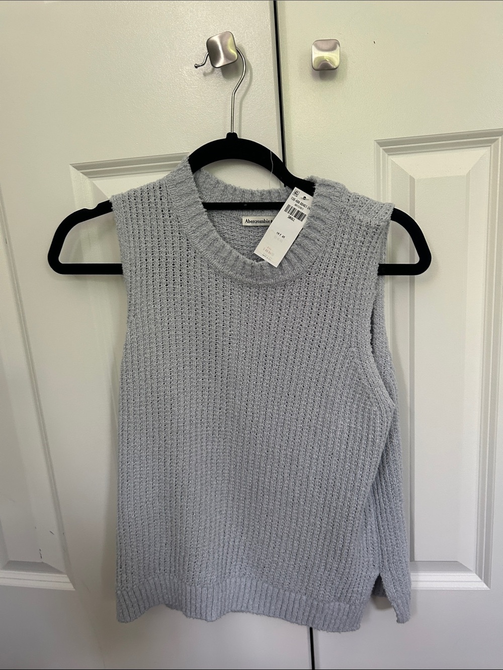 Abercrombie & Fitch Heather Gray Sleeveless Knit Pullover